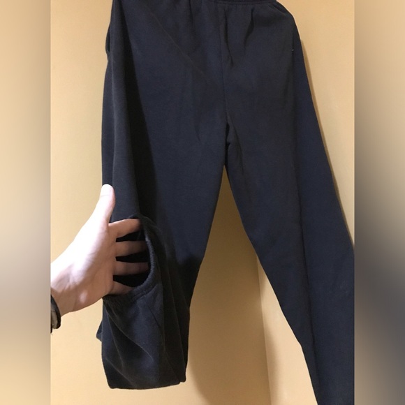 Black sweatpants - Picture 2 of 3